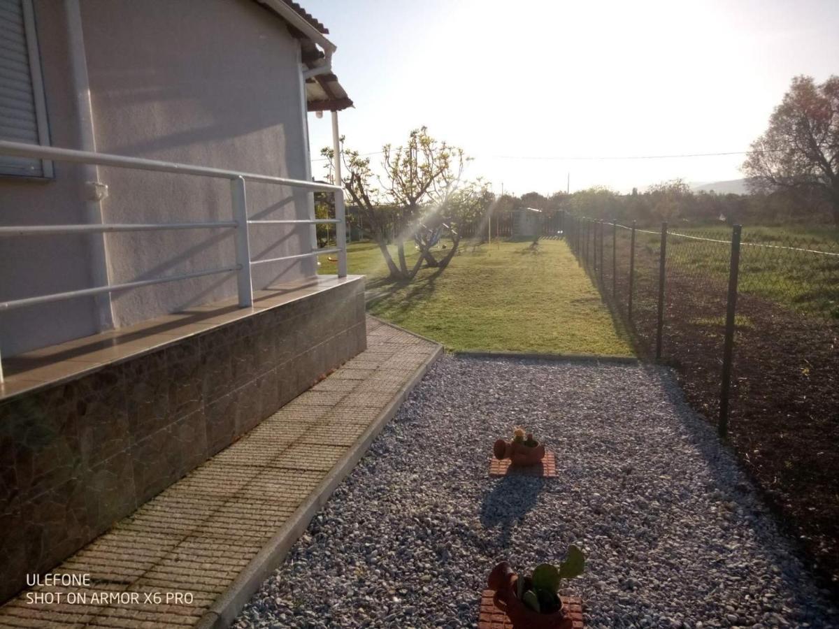 Villa ,,Sea Breeze,, - Home By The Sea Néa Ankhíalos Kültér fotó
