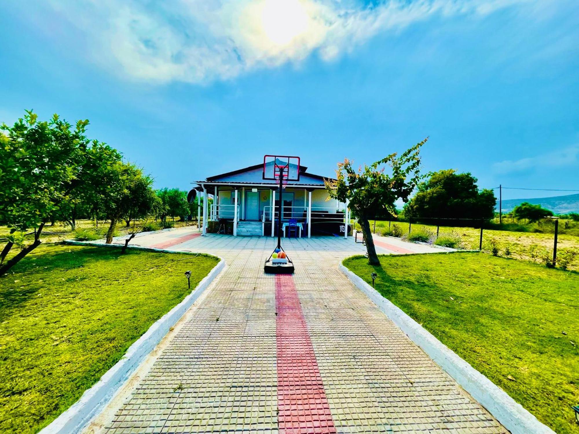 Villa ,,Sea Breeze,, - Home By The Sea Néa Ankhíalos Kültér fotó
